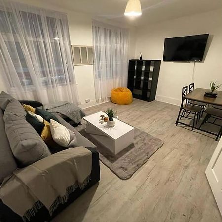 לונדון Spacious 2 Bedroom On Tower Bridge מראה חיצוני תמונה