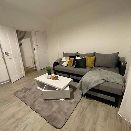 לונדון Spacious 2 Bedroom On Tower Bridge מראה חיצוני תמונה