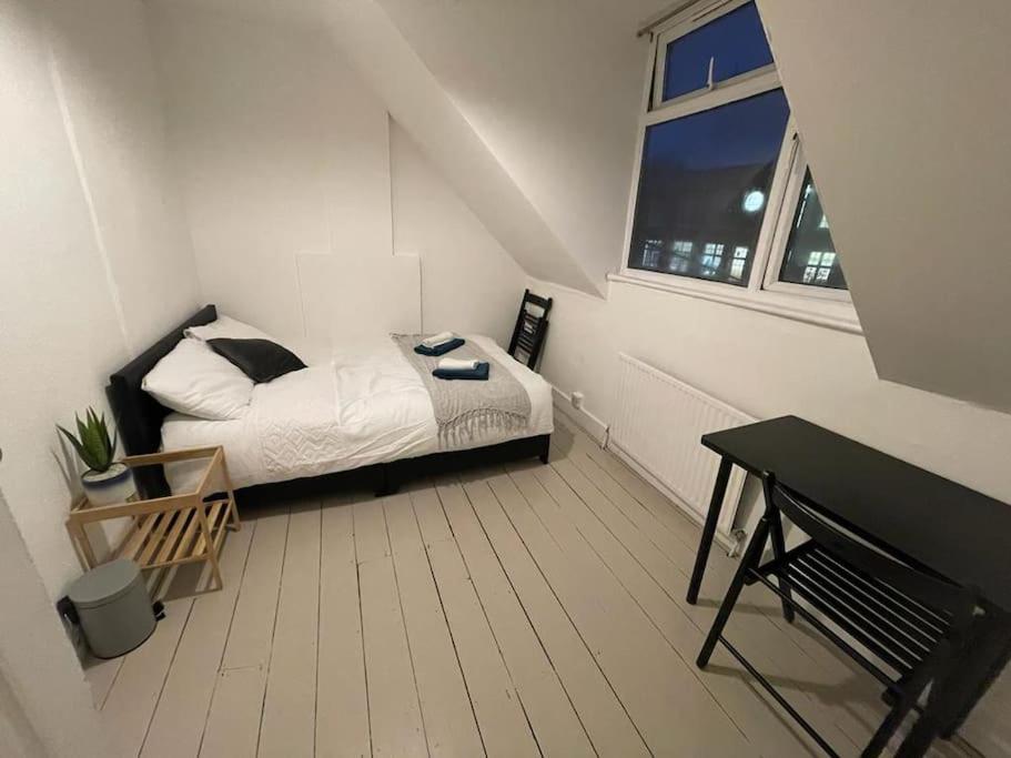 לונדון Spacious 2 Bedroom On Tower Bridge מראה חיצוני תמונה
